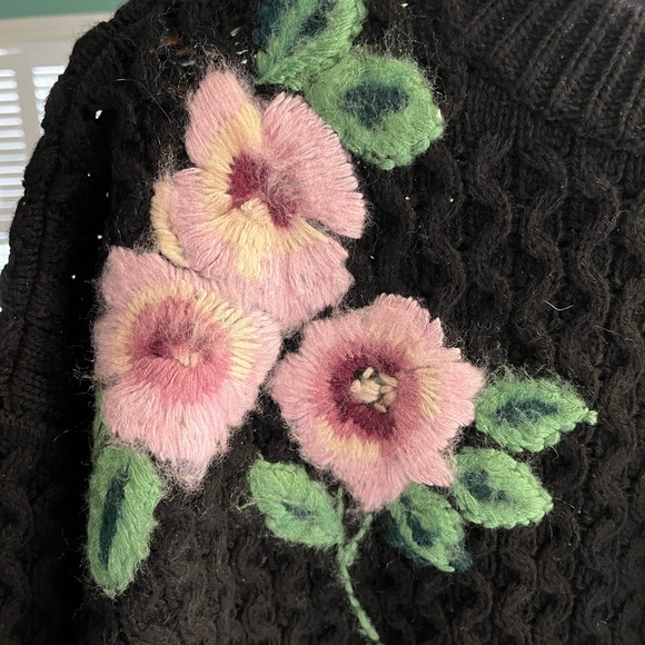 Gorgeous new Brooks Brothers wool blend sweater size med - Picture 6 of 7